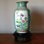 Vase en porcelaine famille verte