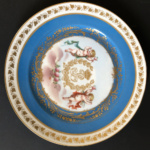 Plat en porcelaine de Sèvres
